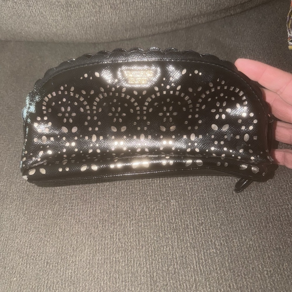 Victoria's Secret Love Victoria Faux Leather Zipper Makeup Bag Black Silver
